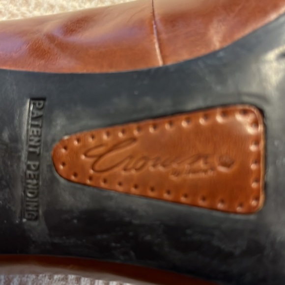 Brown pumps, size 9M, 3 in heel - Picture 6 of 9